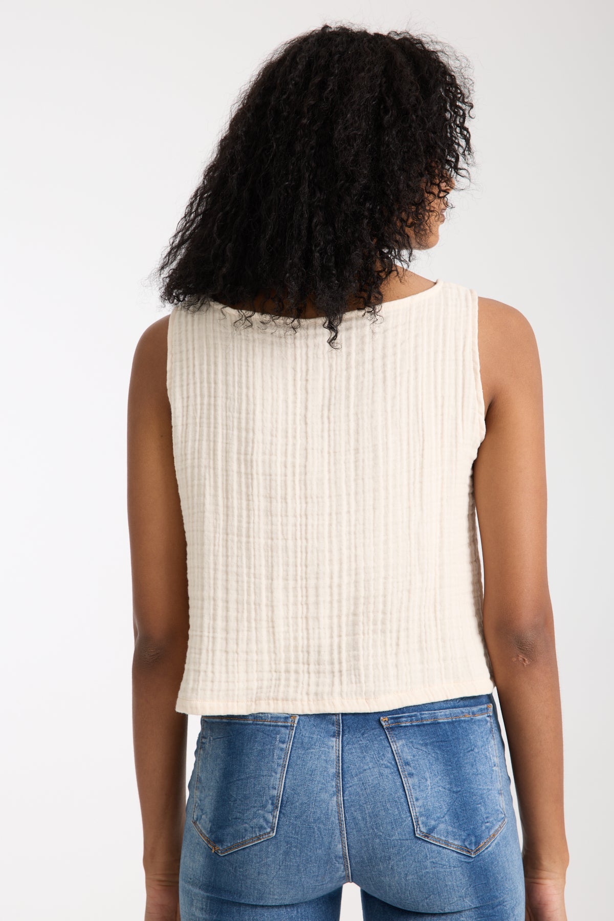 Four-Layer Muslin Sleeveless Blouse