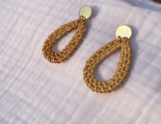 Dangling Straw Earrings